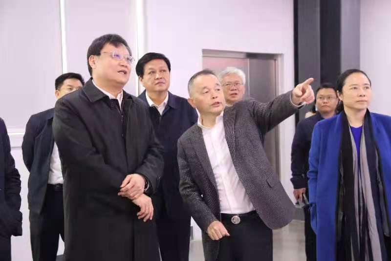 湖南省委常委、省國(guó)資委書(shū)記等赴邵陽(yáng)調(diào)研國(guó)資國(guó)企工作方案考察團(tuán)來(lái)我公司調(diào)研